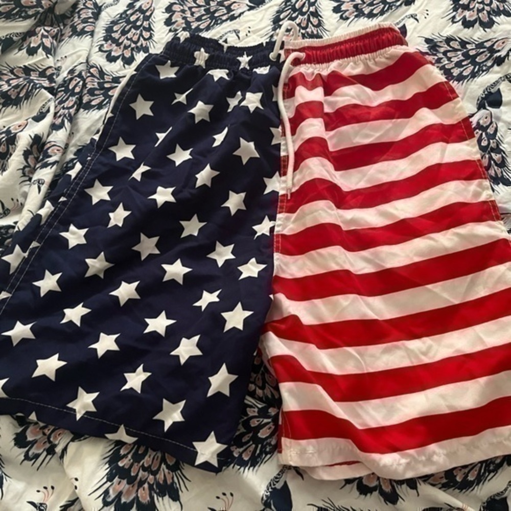 Fourth of July Swim Trunks, American Flag Mens size medium. 

Brand label